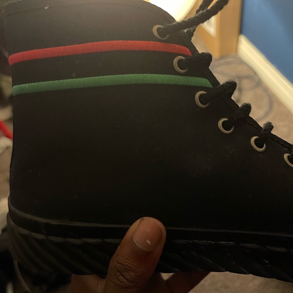 Shoes - Picture 1 of 3